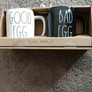 Rae Dunn Mug set